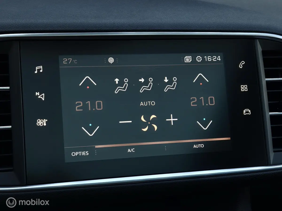 1.2 PURETECH EXECUTIVE/PANO/LED/TREKHAAK/CARPLAY/CRUISE/LANE ASSIST
