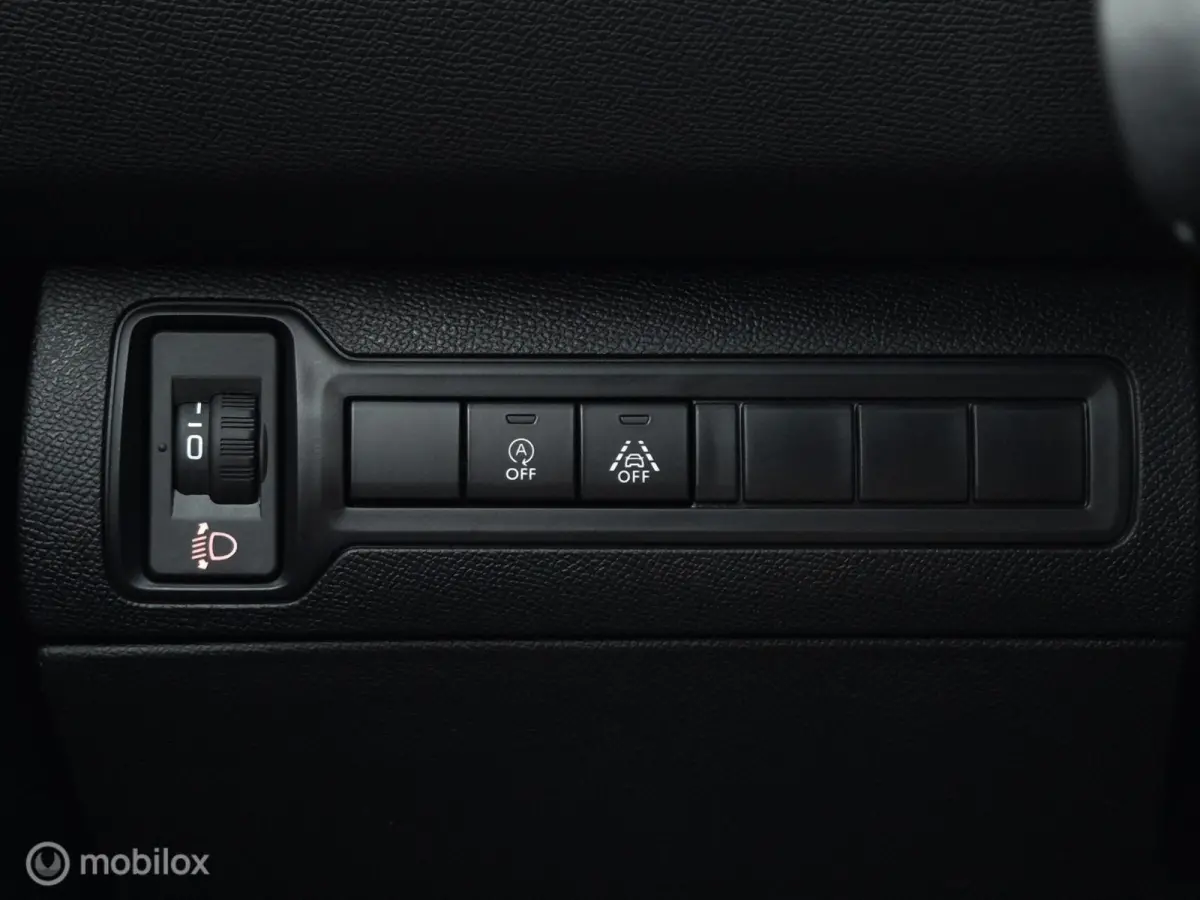 1.2 PURETECH EXECUTIVE/PANO/LED/TREKHAAK/CARPLAY/CRUISE/LANE ASSIST