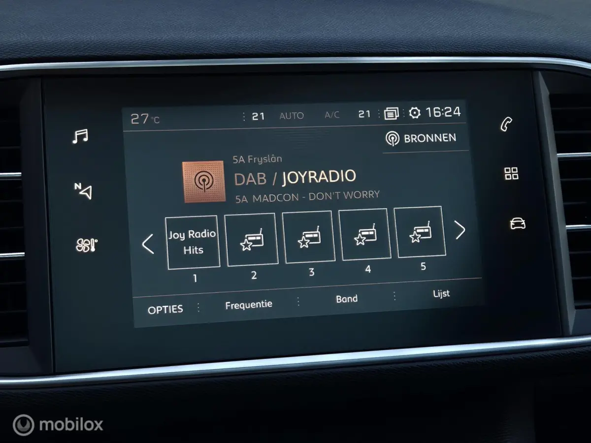 1.2 PURETECH EXECUTIVE/PANO/LED/TREKHAAK/CARPLAY/CRUISE/LANE ASSIST