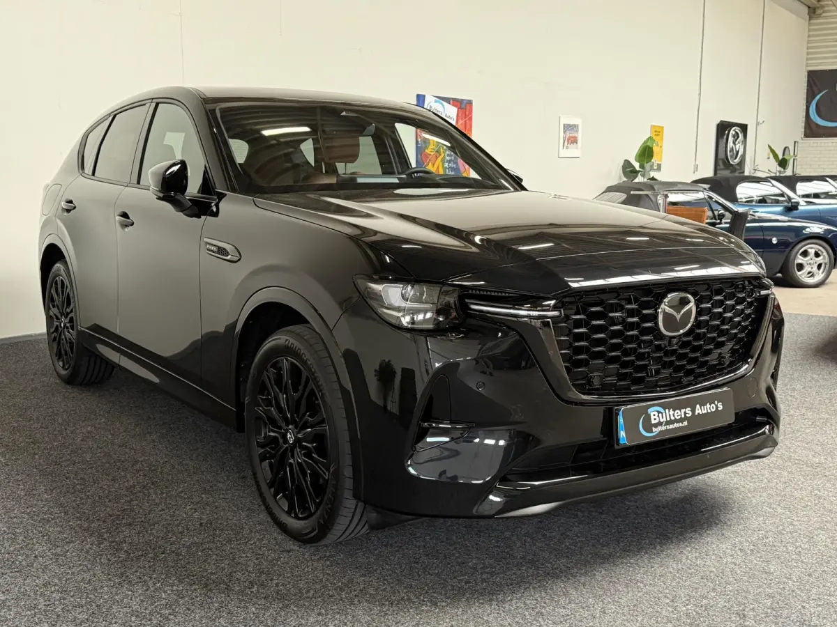 2.5 e-SkyActiv PHEV Homura Plus | PANO | BOSE | 20”MATT LMV