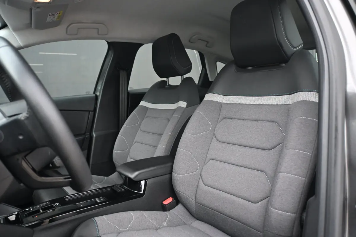 You 50 kWh 3 Fase 98,8%SOH! | Navigatie by App | Achteruitrijcamera | Full-LED | Comfortstoelen | 1e Eigenaar | Dealeronderhouden | !!