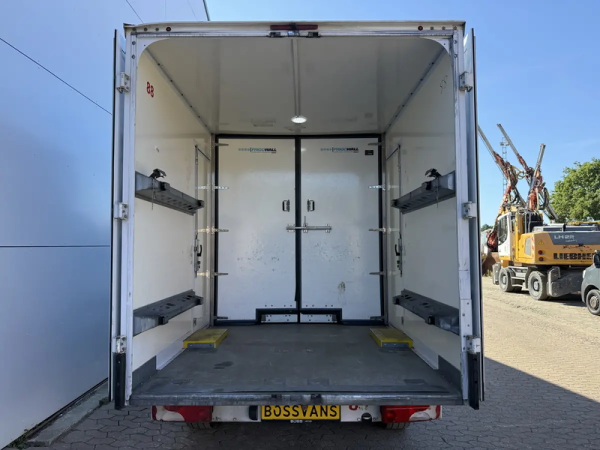 315 1.9 CDI 150PK Koelwagen Carrier Viento 350 Camera MBUX Carplay Euro 6 Frigo Koeler Kühlwagen Kühlkoffer