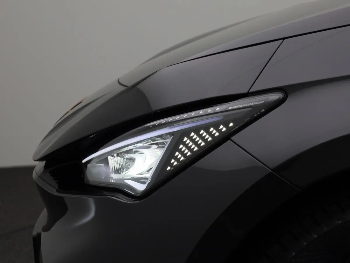 Business 62 kWh AUTOMAAT | CAMERA | ADAPTIEVE CRUISE | STOEL & STUURVERWARMING | NAVIGATIE | APPLE CARPLAY | CLIMA | 12 MAANDEN BOVAG GARANTIE |