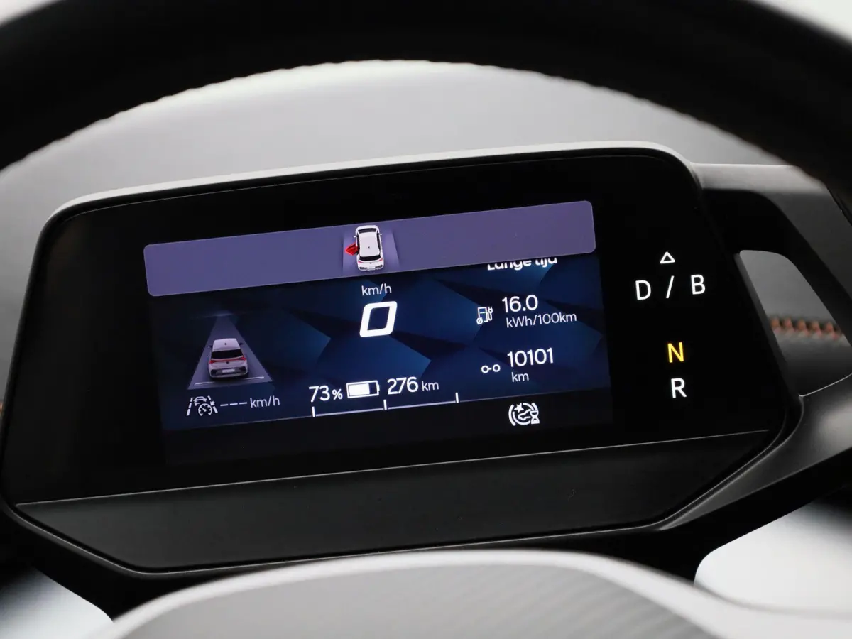 Business 62 kWh AUTOMAAT | CAMERA | ADAPTIEVE CRUISE | STOEL & STUURVERWARMING | NAVIGATIE | APPLE CARPLAY | CLIMA | 12 MAANDEN BOVAG GARANTIE |