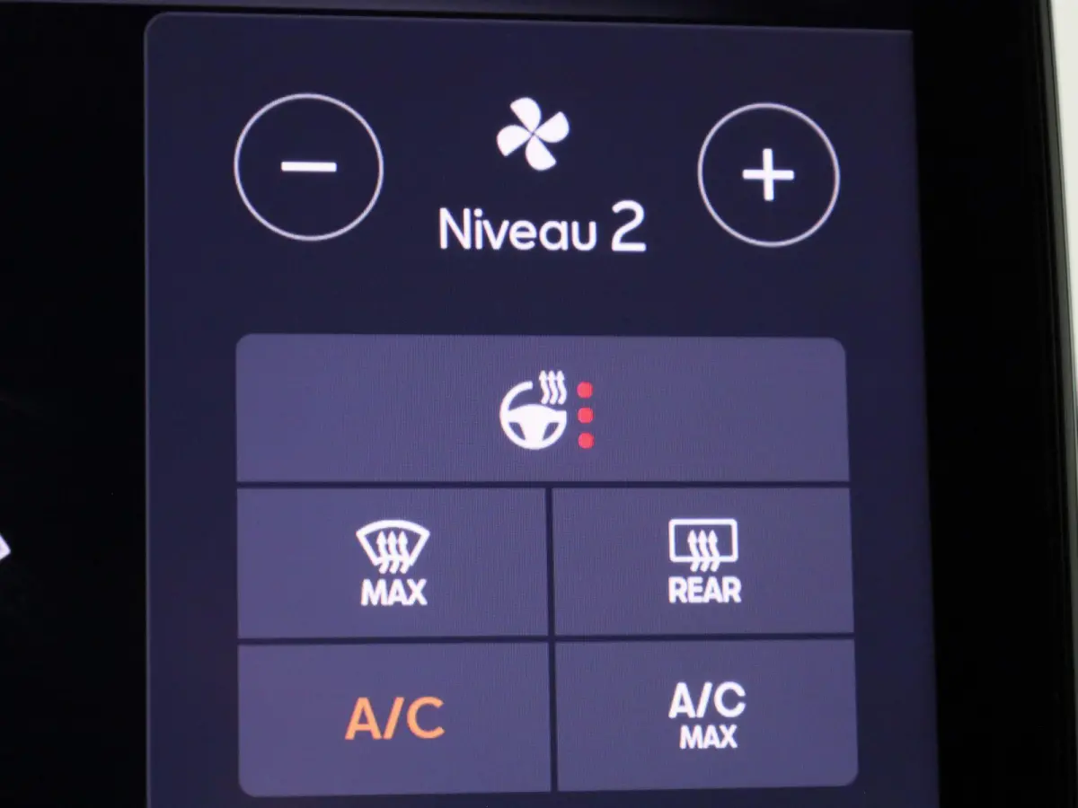 Business 62 kWh AUTOMAAT | CAMERA | ADAPTIEVE CRUISE | STOEL & STUURVERWARMING | NAVIGATIE | APPLE CARPLAY | CLIMA | 12 MAANDEN BOVAG GARANTIE |