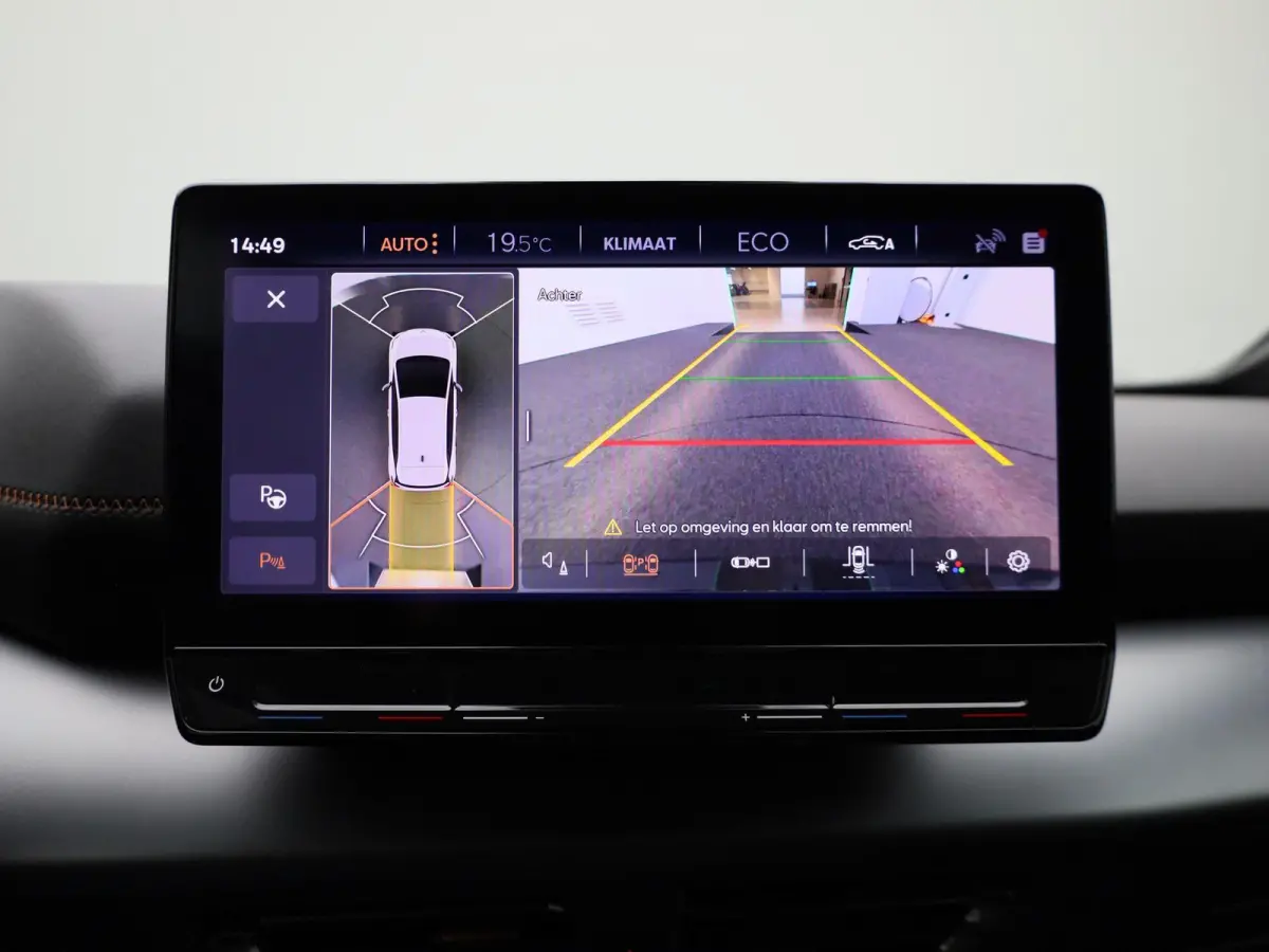 Business 62 kWh AUTOMAAT | CAMERA | ADAPTIEVE CRUISE | STOEL & STUURVERWARMING | NAVIGATIE | APPLE CARPLAY | CLIMA | 12 MAANDEN BOVAG GARANTIE |