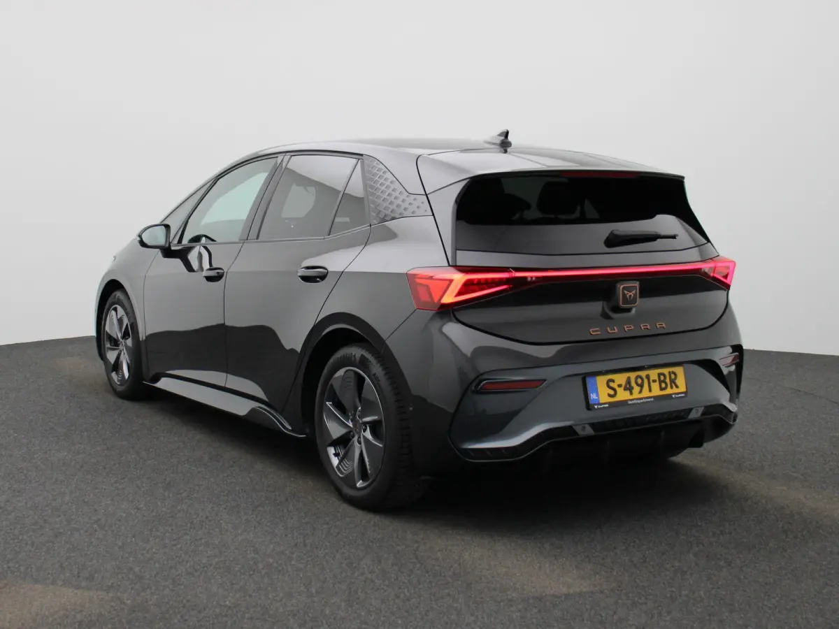 Business 62 kWh