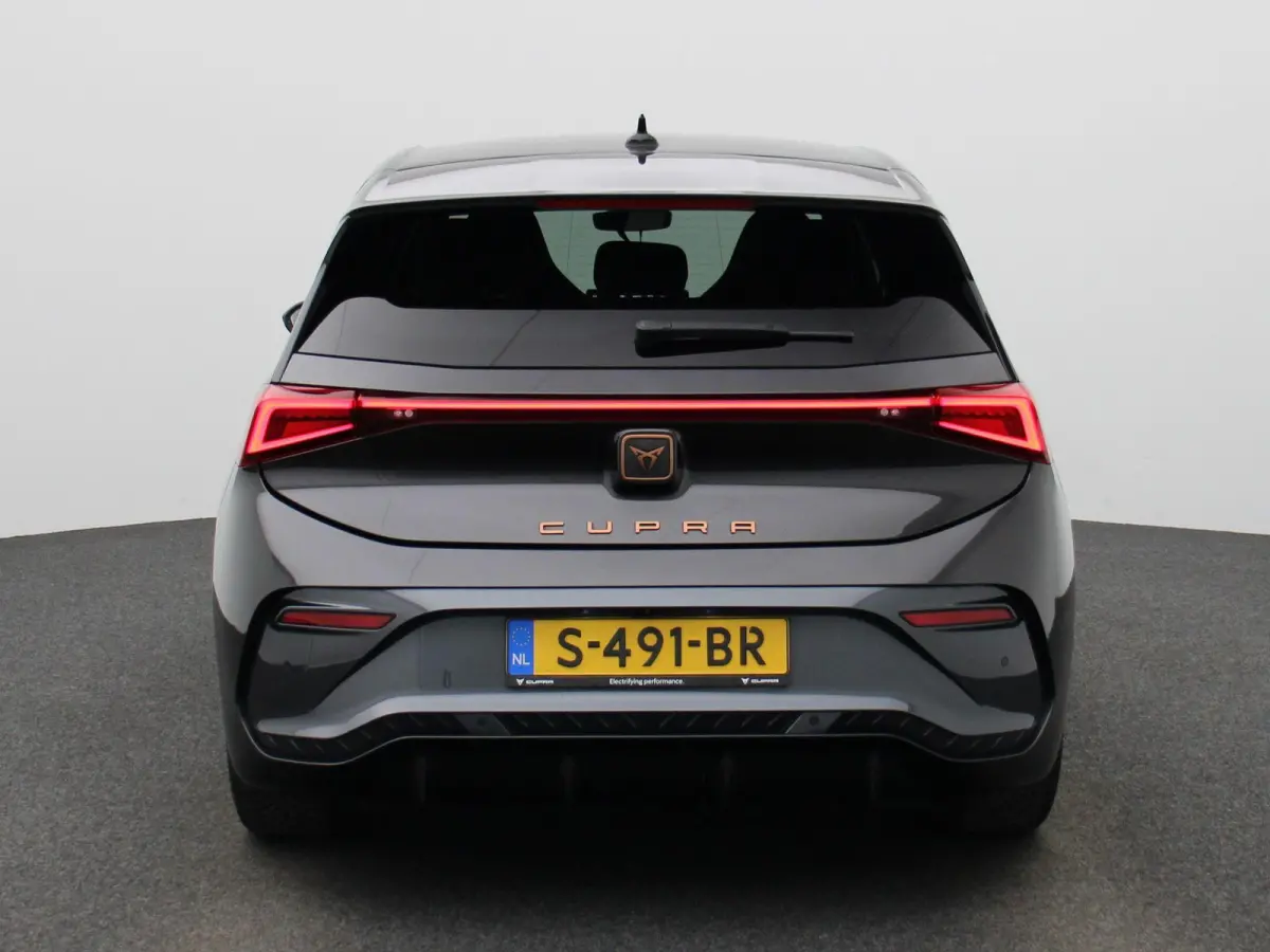 Business 62 kWh