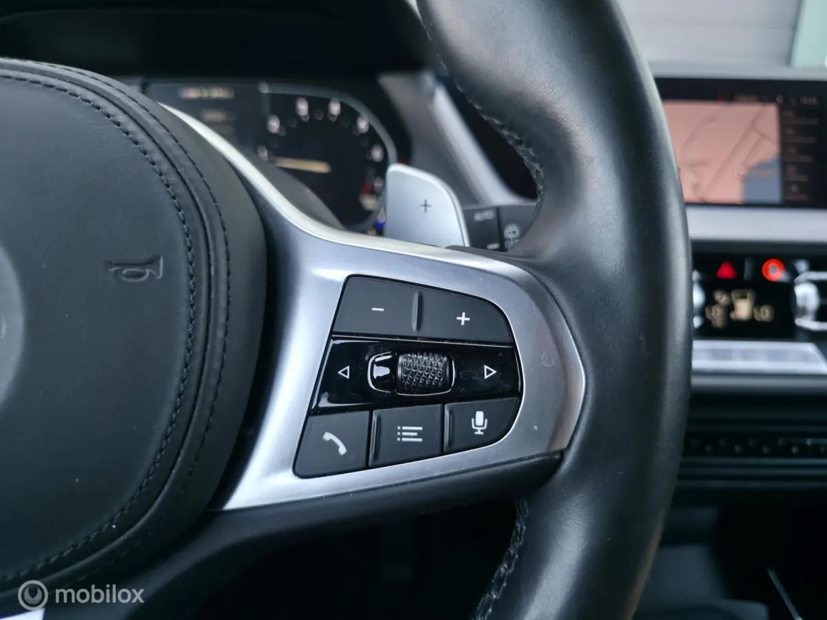M135i xDrive / Navi / Carplay / Trekh. / 19 inch