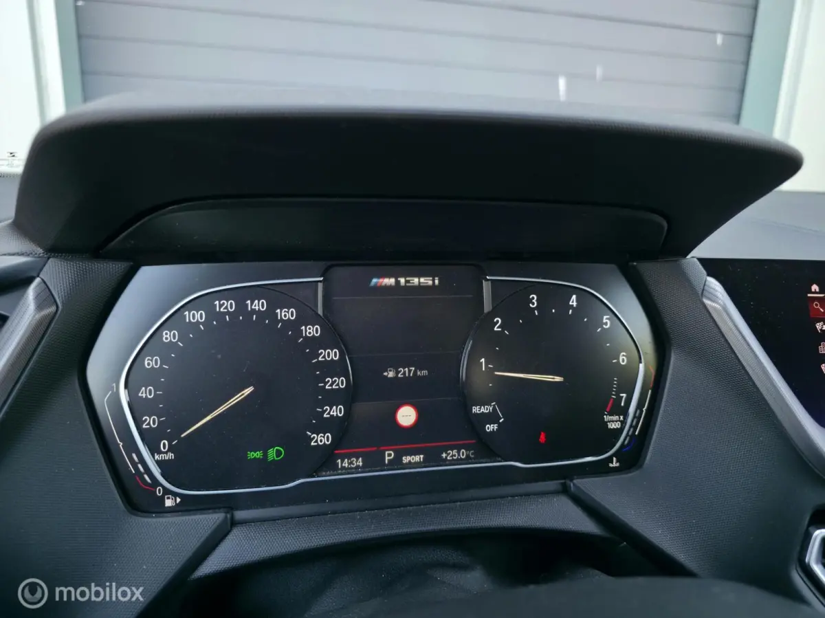 M135i xDrive / Navi / Carplay / Trekh. / 19 inch