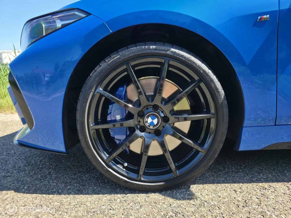 M135i xDrive / Navi / Carplay / Trekh. / 19 inch