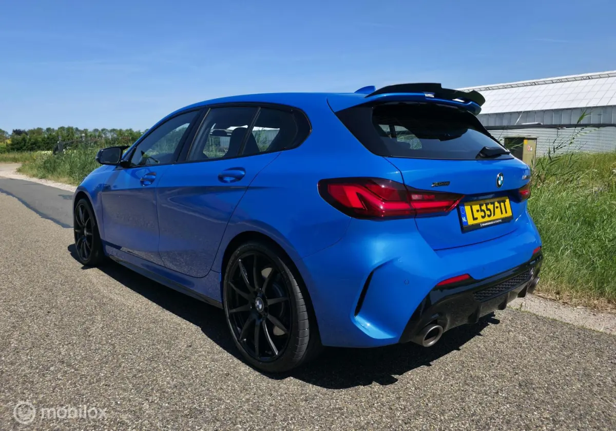 M135i xDrive / Navi / Carplay / Trekh. / 19 inch