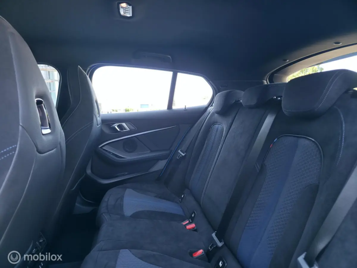 M135i xDrive / Navi / Carplay / Trekh. / 19 inch