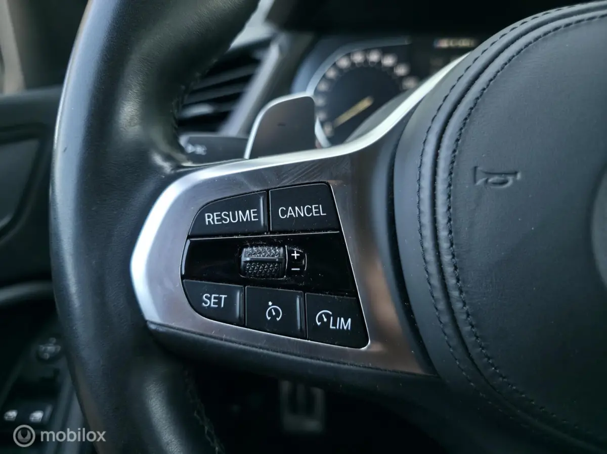 M135i xDrive / Navi / Carplay / Trekh. / 19 inch