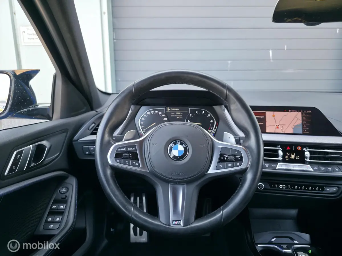 M135i xDrive / Navi / Carplay / Trekh. / 19 inch