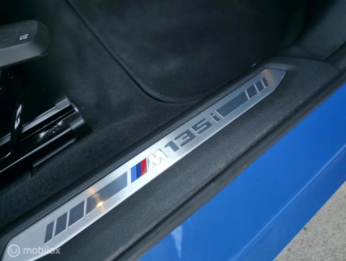 M135i xDrive / Navi / Carplay / Trekh. / 19 inch
