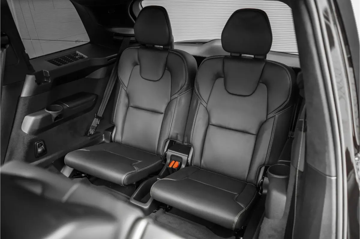 HEICO 2.0 T8 Plug-in AWD Ultra Black 7p Model 2027 B&W Pano Massage Stoelventilatie Trekhaak