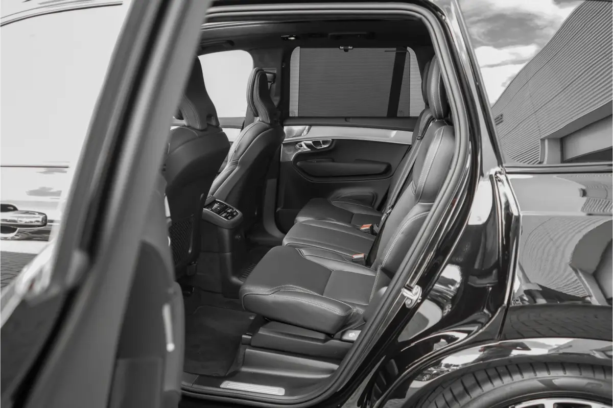 HEICO 2.0 T8 Plug-in AWD Ultra Black 7p Model 2027 B&W Pano Massage Stoelventilatie Trekhaak