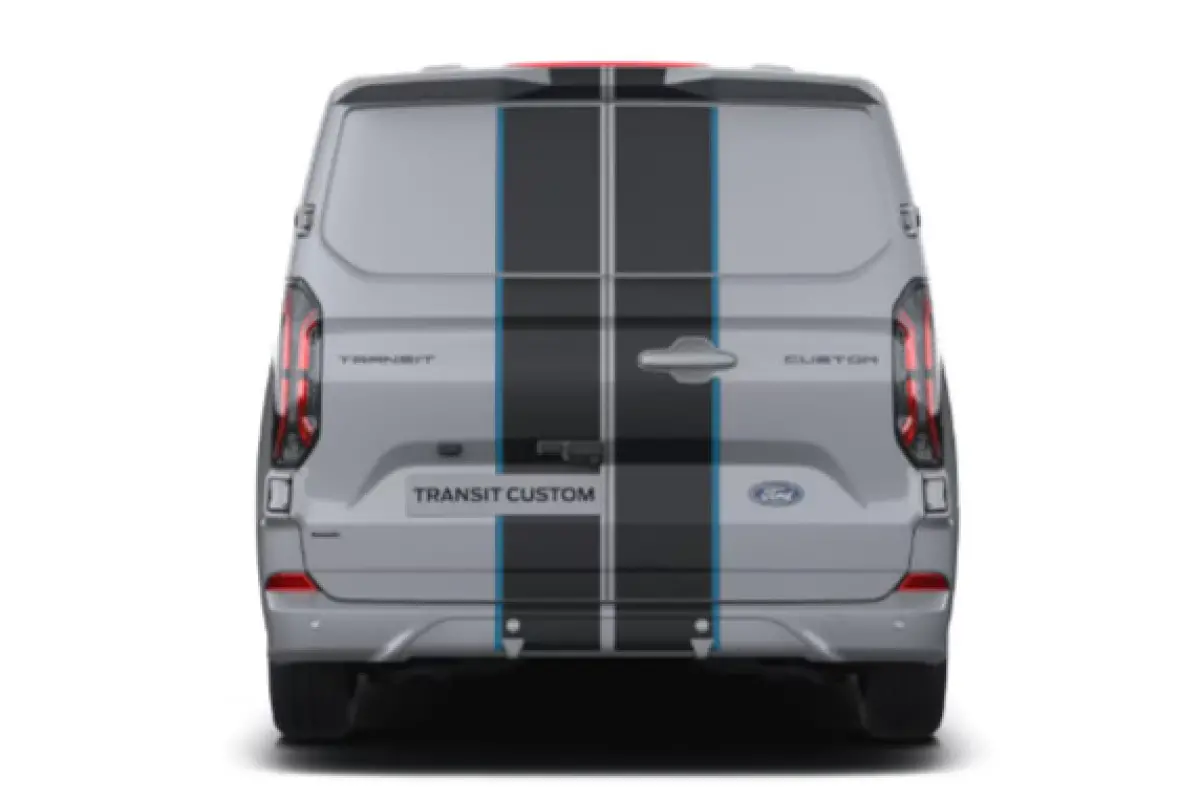320 2.5 PHEV L2H1 Sport | DEMO! | Direct Rijden! | Adaptieve Cruise | Elektrisch Inklapbare Trekhaak |