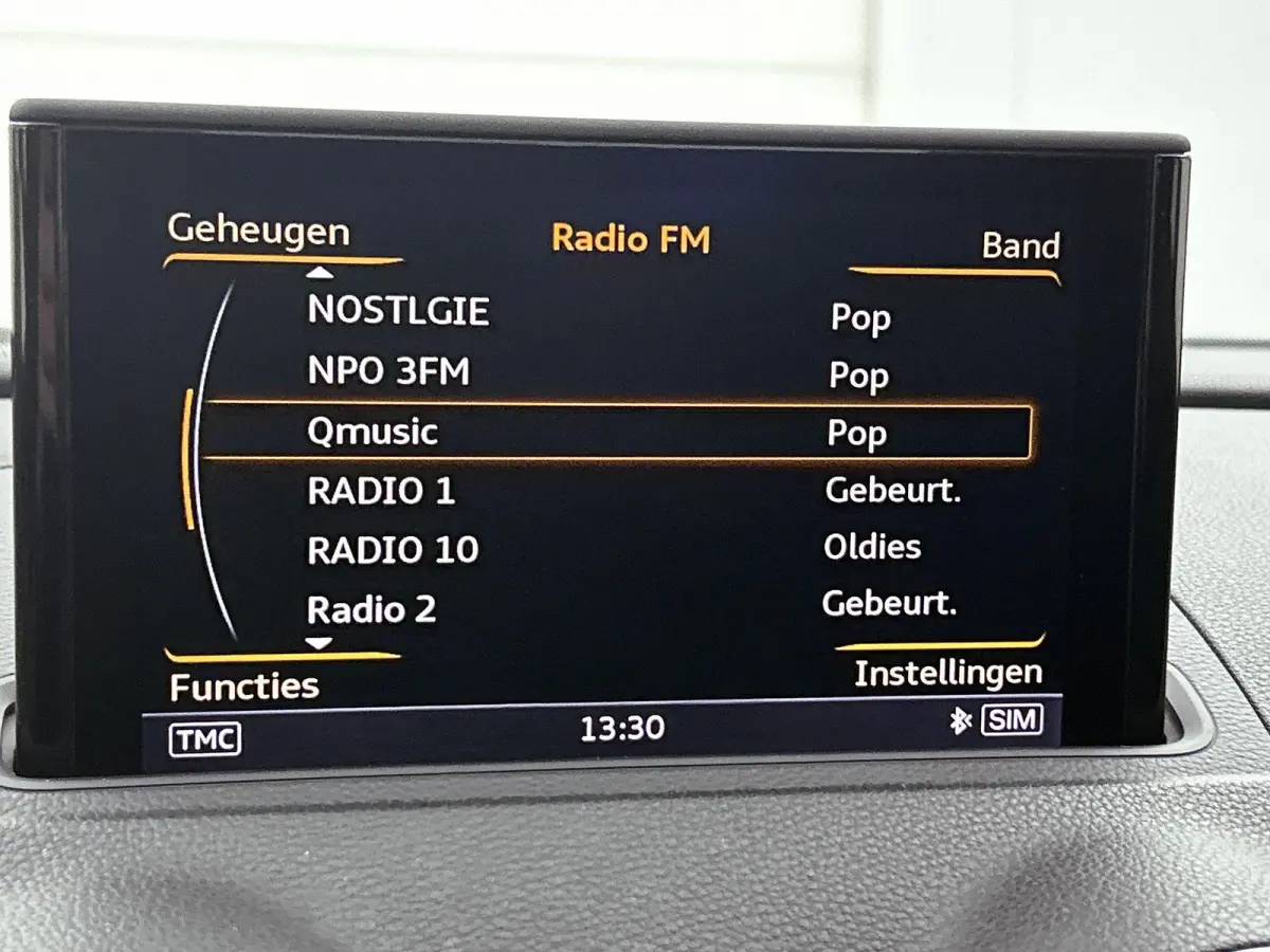 2.0 TFSI S3 Quattro Pro Line Plus | ORIGINEEL NEDERLANDS | S-LINE INTERIEUR | HALF-LEDER | NAVIGATIE | CLIMATE CONTROL | CRUISE CONTROL | MULTIFUNCTIONEEL STUURWIEL | LED VERLICHTING | DRIVE