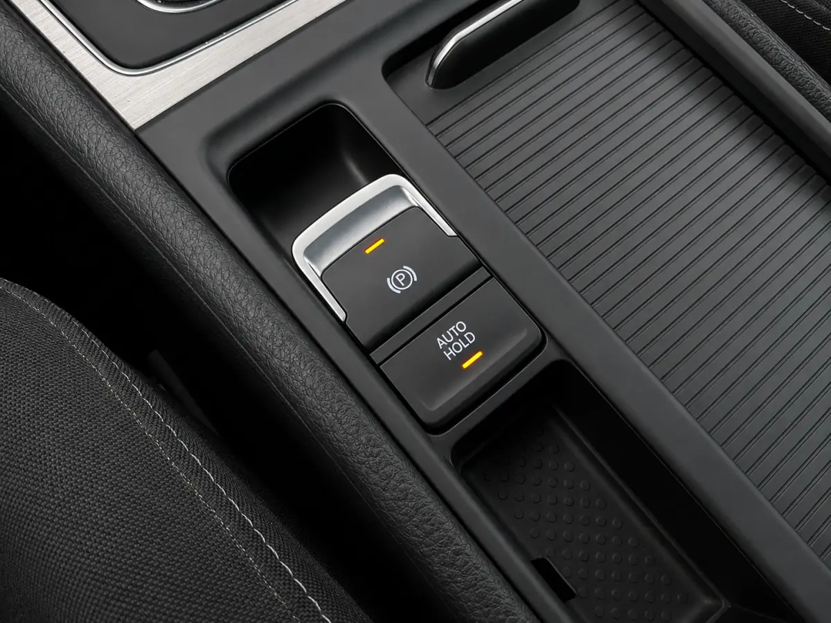 1.0 TSI Connected Series Airco, Cruise Control, Stuurbekrachtiging