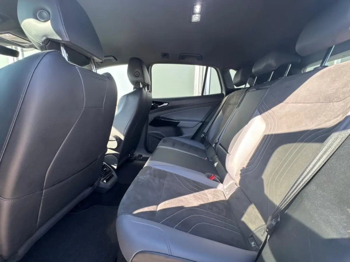 Pro Performance 204pk | 77kWh | 93% | ACC | Elek Sportstoelen