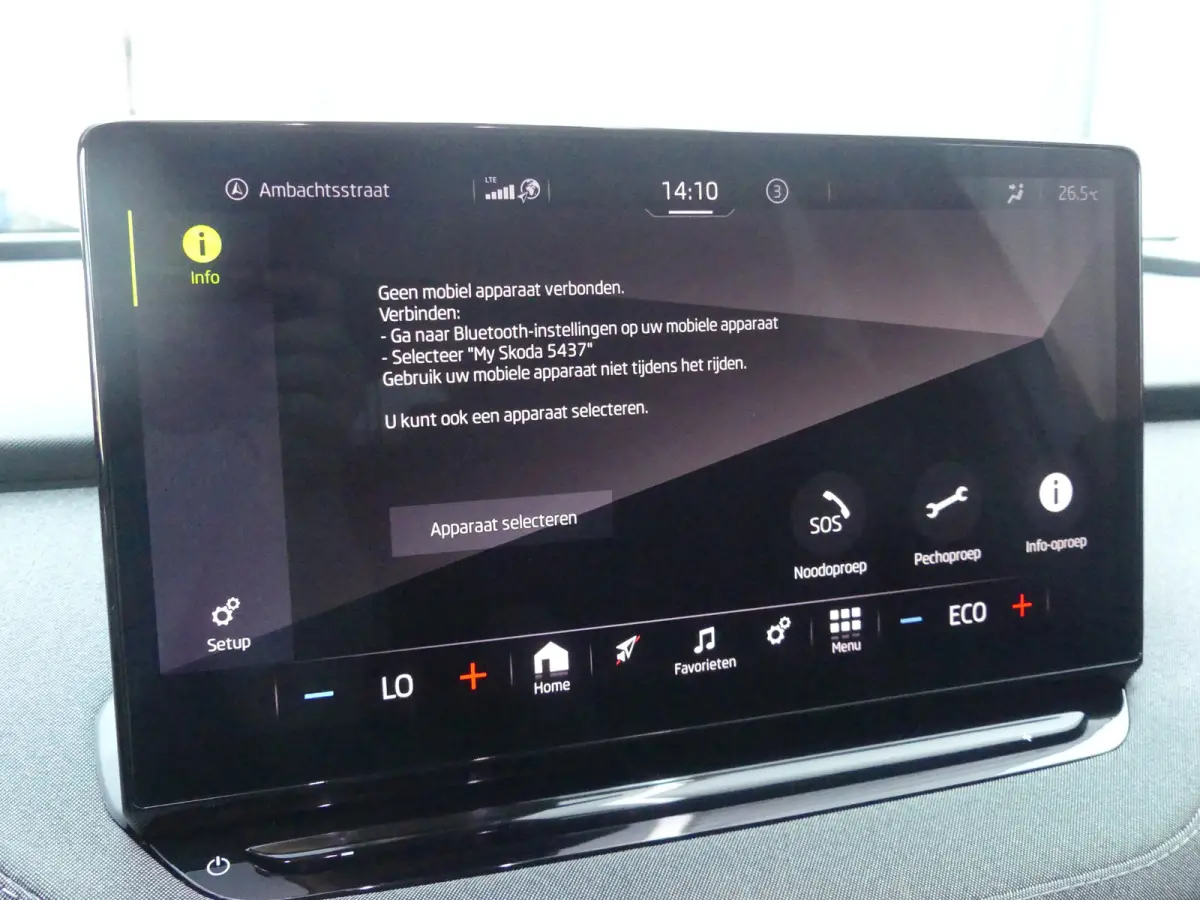 60 | SOH 91% | ADAPTIVE CRUISE | DODEHOEKDETECTIE | CAMERA | PARKEERSENSOREN V+A | STUURVERWARMING | APPLE CARPLAY / ANDROID AUTO | NAVI | LMV 20" |