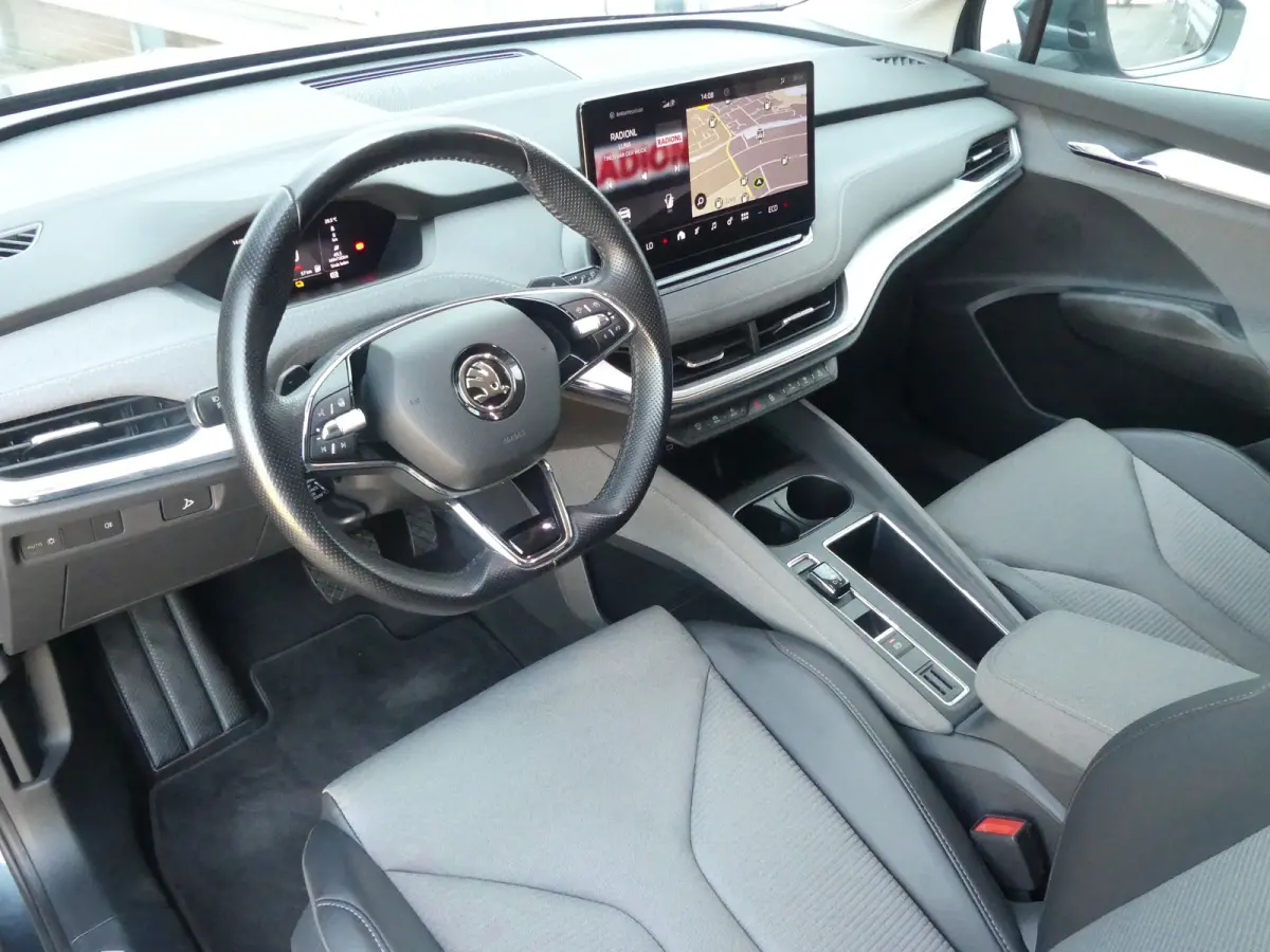 60 | SOH 91% | ADAPTIVE CRUISE | DODEHOEKDETECTIE | CAMERA | PARKEERSENSOREN V+A | STUURVERWARMING | APPLE CARPLAY / ANDROID AUTO | NAVI | LMV 20" |