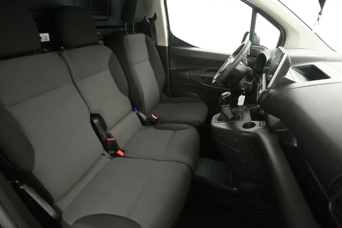 1.5D 102pk | Marge | 3 Zits | Airco | Cruise | Camera | Carplay | Trekhaak | Parkeersens.
