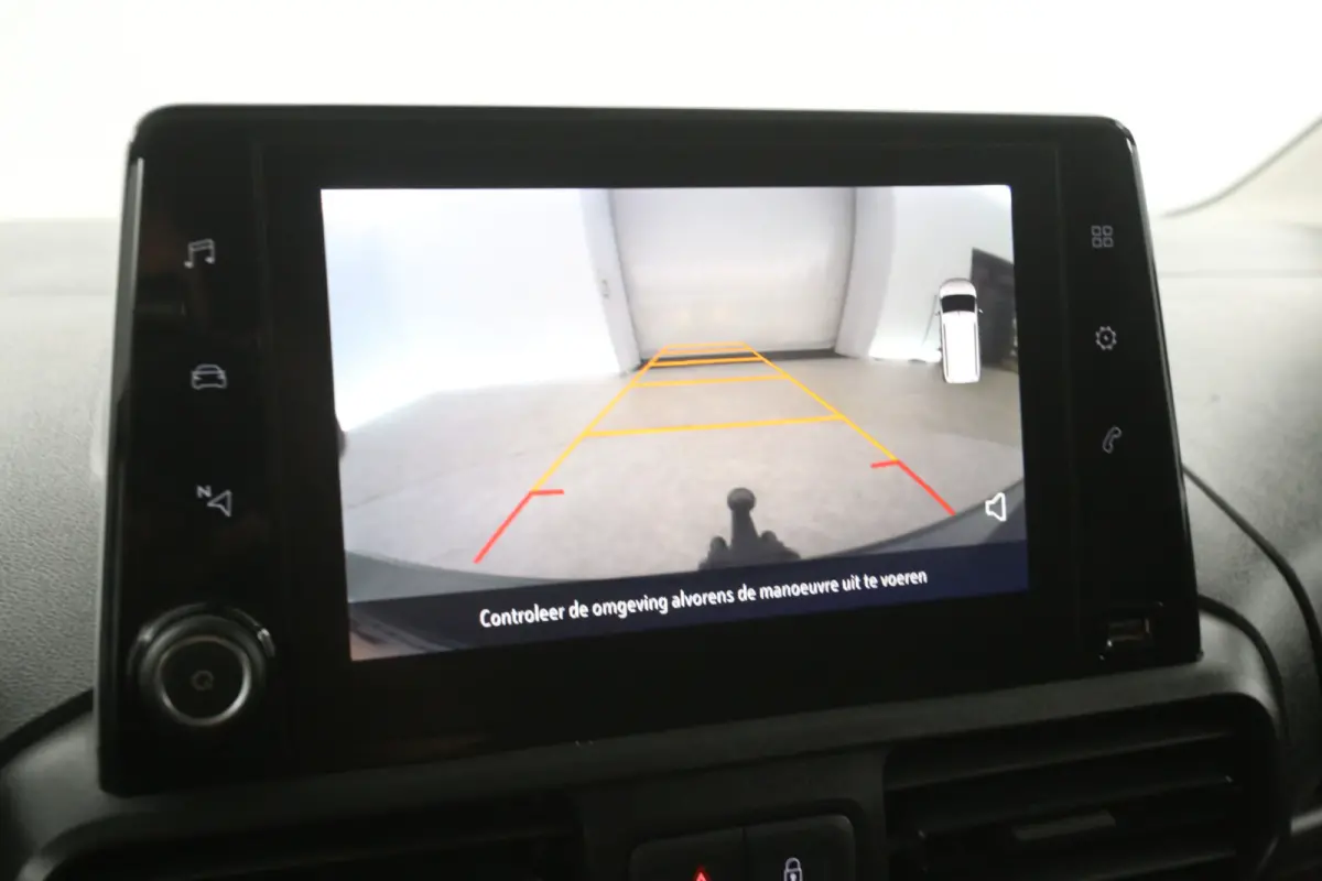 1.5D 102pk | Marge | 3 Zits | Airco | Cruise | Camera | Carplay | Trekhaak | Parkeersens.