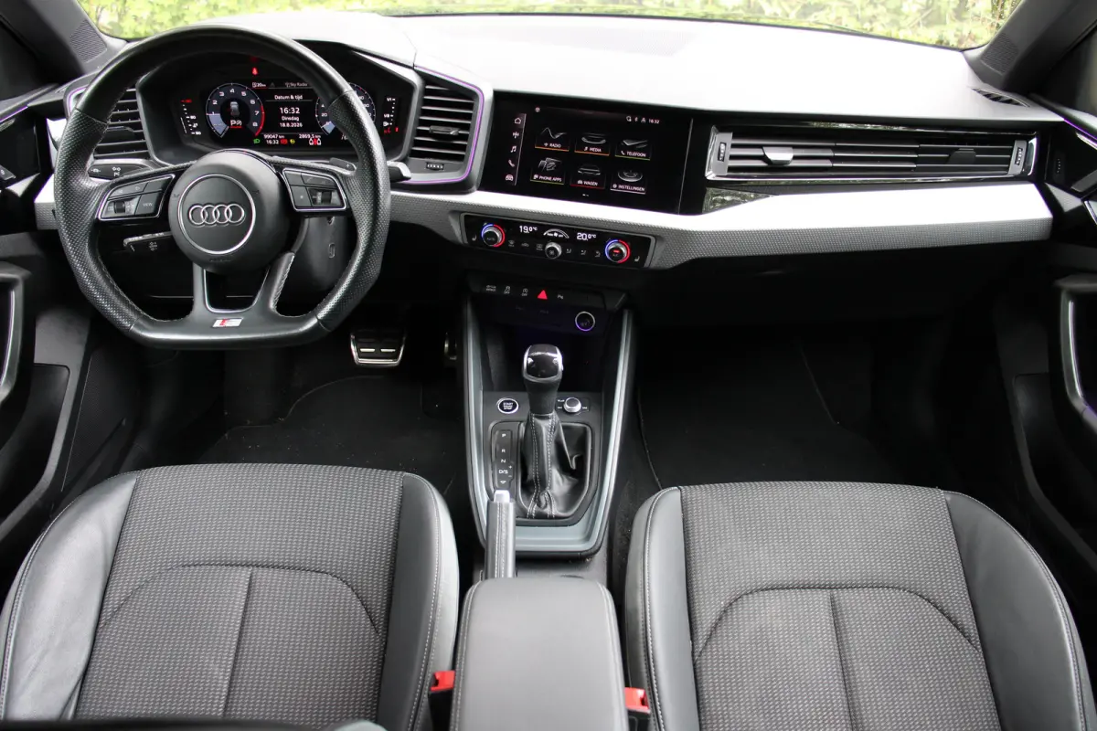 35 TFSI S edition Edition one | AUTOMAAT! | STOELVERWARMING | CRUISE | PARK SENS | HALF LEDER | AMBIANT LIGHTS | LANE ASSIST