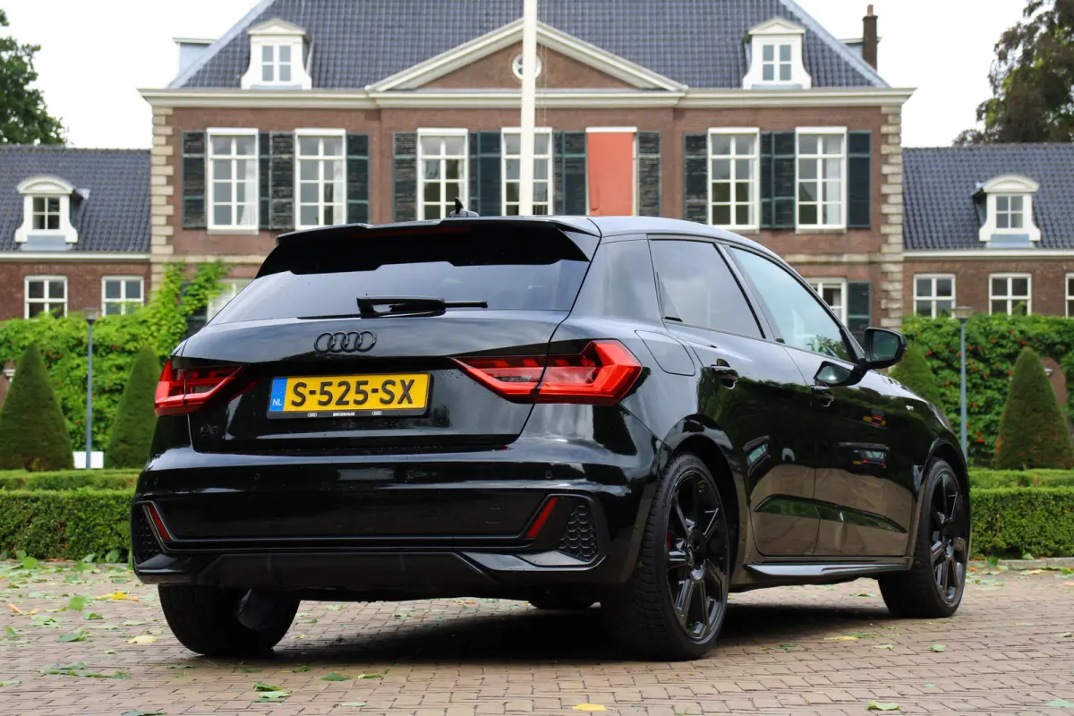 35 TFSI S edition Edition one | AUTOMAAT! | STOELVERWARMING | CRUISE | PARK SENS | HALF LEDER | AMBIANT LIGHTS | LANE ASSIST