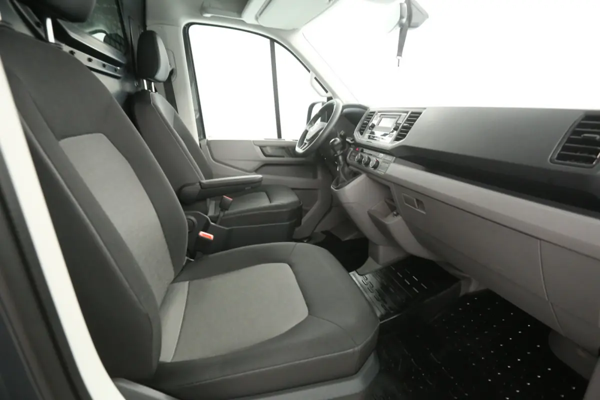 2.0 TDI L3H2 140pk | Airco | Parkeersens. | Schuifdeur