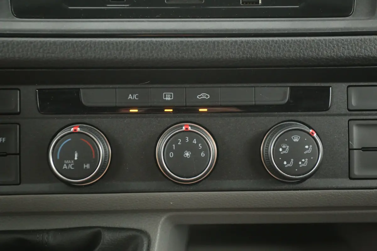 2.0 TDI L3H2 140pk | Airco | Parkeersens. | Schuifdeur
