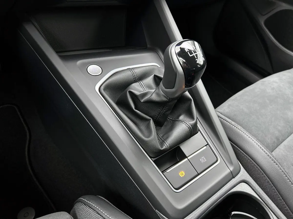 1.5 TSI Life Edition 116 PK | Trekhaak | Elektrisch verstelbare bestuurdersstoel | LED Koplampen | Apple Carplay | Android Auto | Camera | Stoelverwarming | Parkeersensoren | Adaptieve cruis