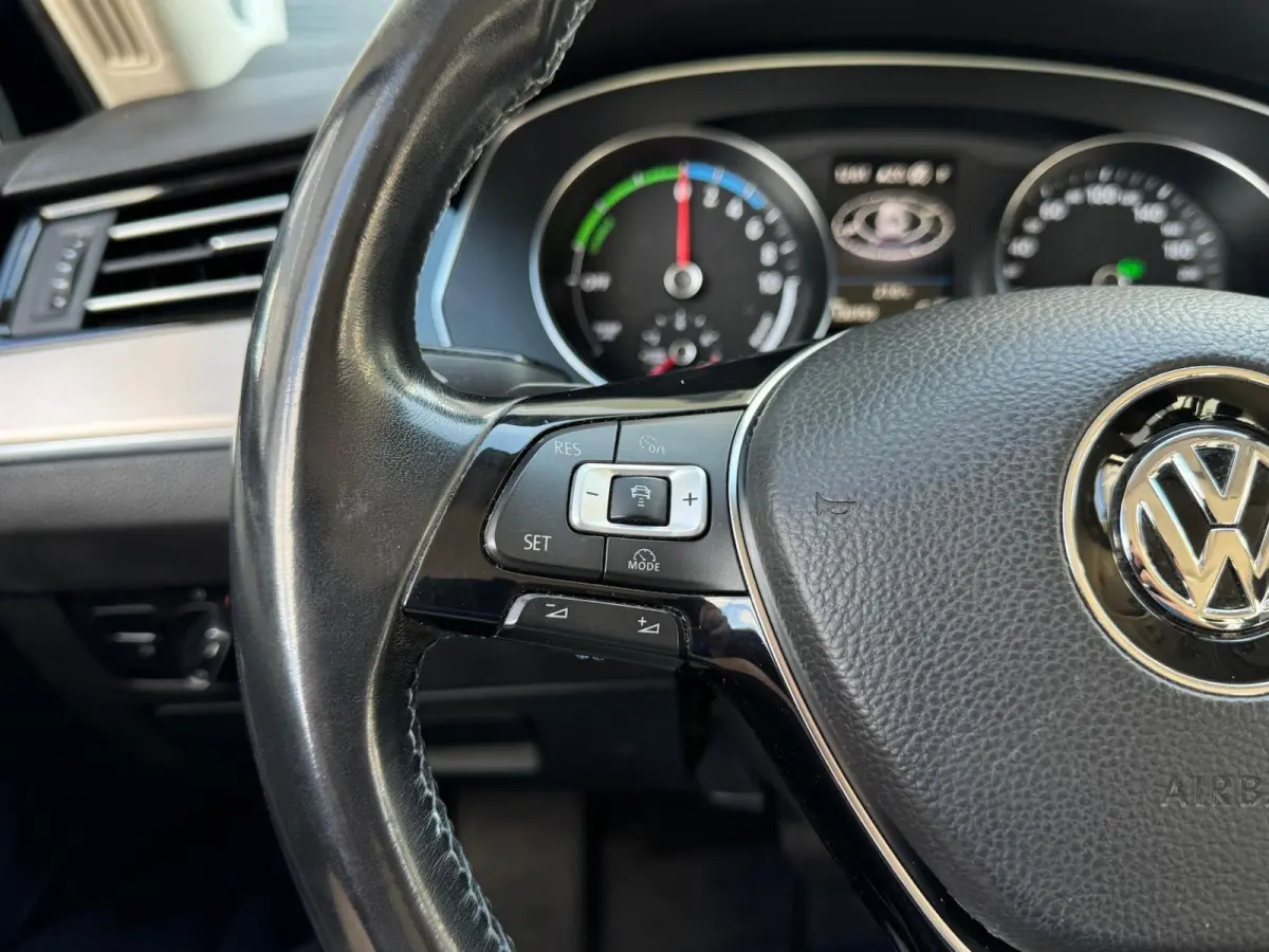 1.4 TSI GTE | Alcantara/Leder | Carplay | Navigatie | Adaptive Cruise | Climate