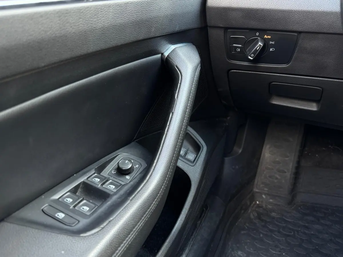 1.4 TSI GTE | Alcantara/Leder | Carplay | Navigatie | Adaptive Cruise | Climate