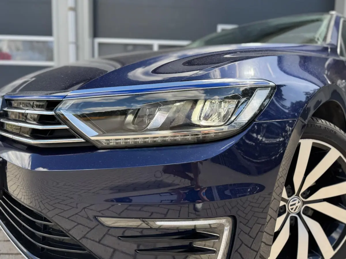 1.4 TSI GTE | Alcantara/Leder | Carplay | Navigatie | Adaptive Cruise | Climate