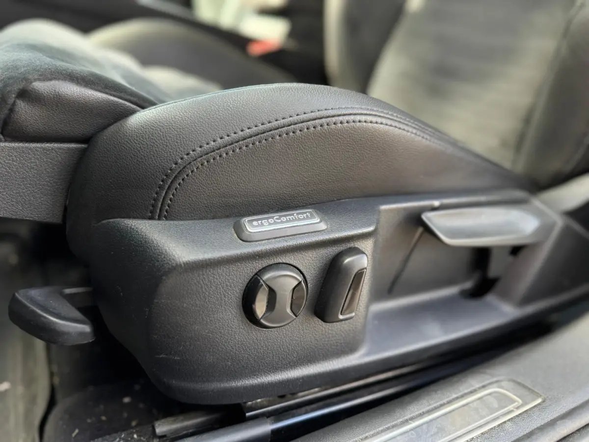 1.4 TSI GTE | Alcantara/Leder | Carplay | Navigatie | Adaptive Cruise | Climate