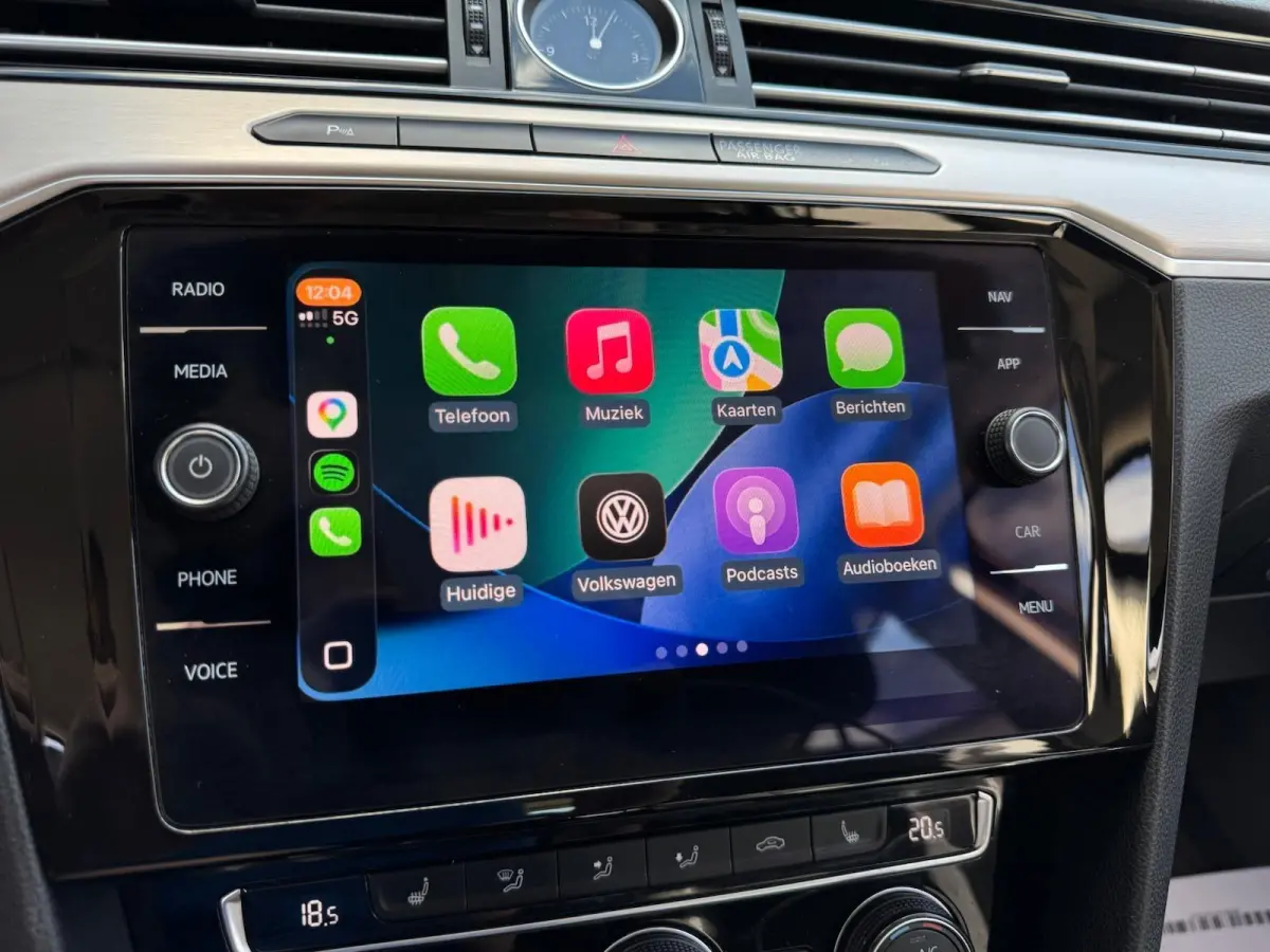 1.4 TSI GTE | Alcantara/Leder | Carplay | Navigatie | Adaptive Cruise | Climate