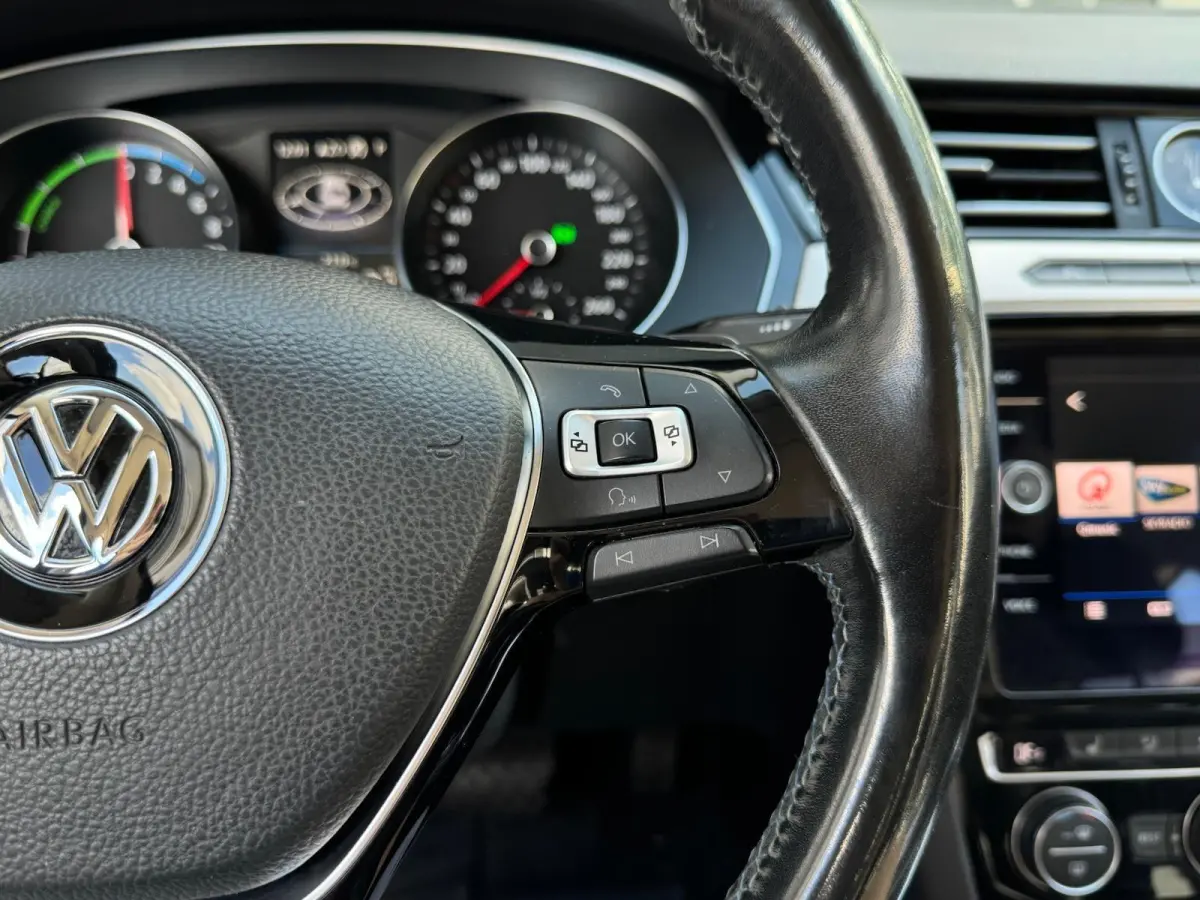 1.4 TSI GTE | Alcantara/Leder | Carplay | Navigatie | Adaptive Cruise | Climate