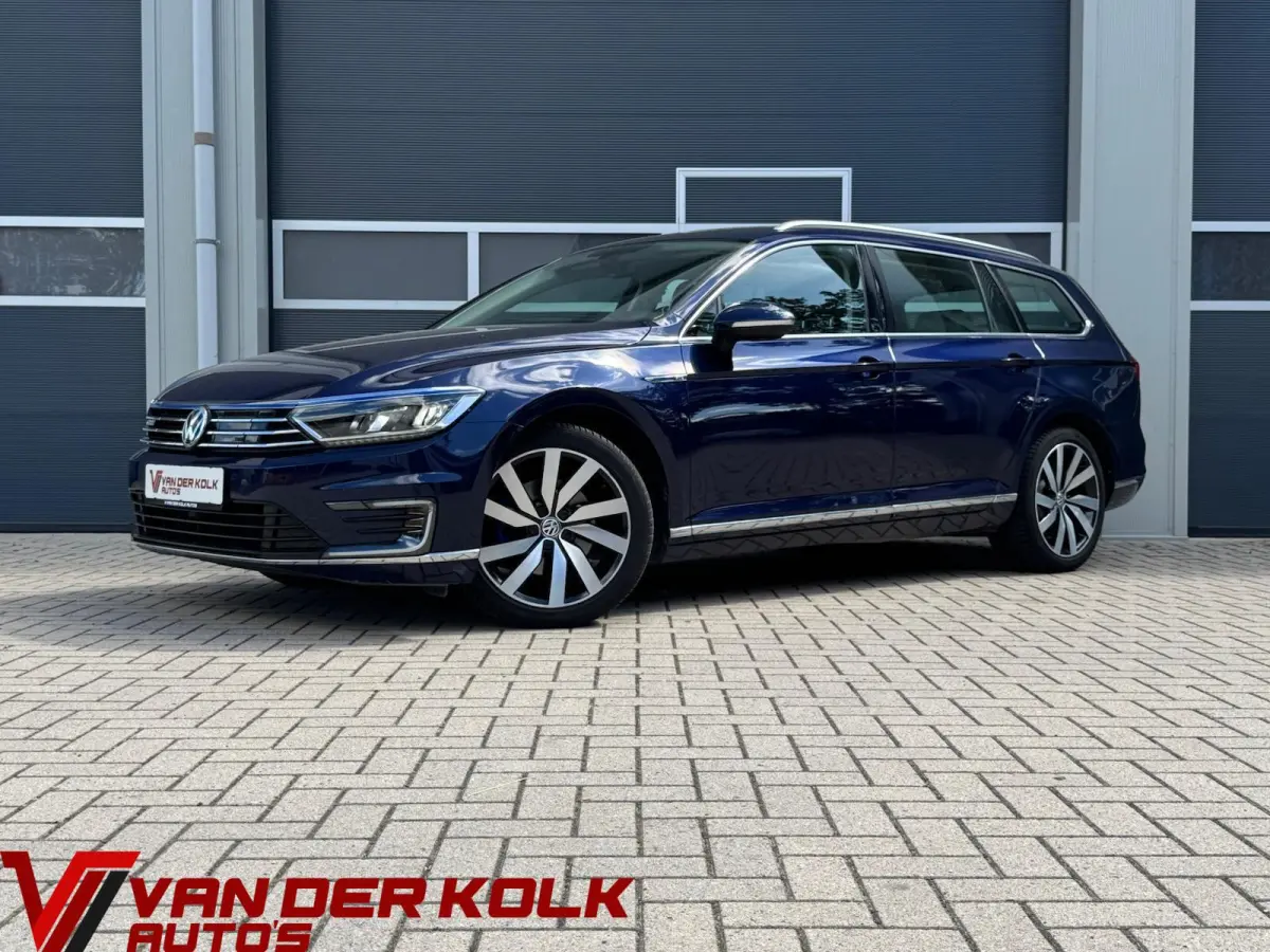 1.4 TSI GTE | Alcantara/Leder | Carplay | Navigatie | Adaptive Cruise | Climate
