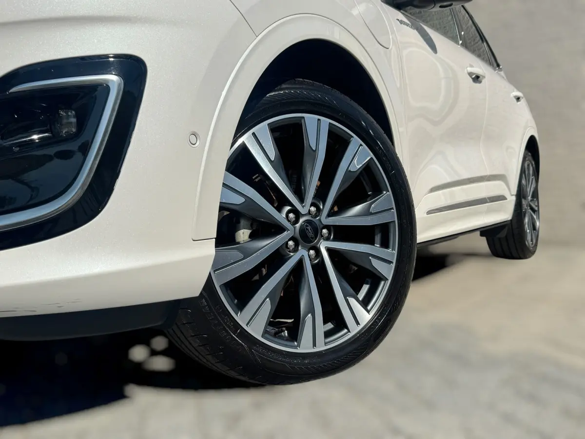 2.5 PHEV ST-Line X Vignale HEAD-UP / PARELMOER / CAMERA / ACC / ECC / WINTERPACK / PANO / 20 INCH / LEDER / ELEKT STOEL