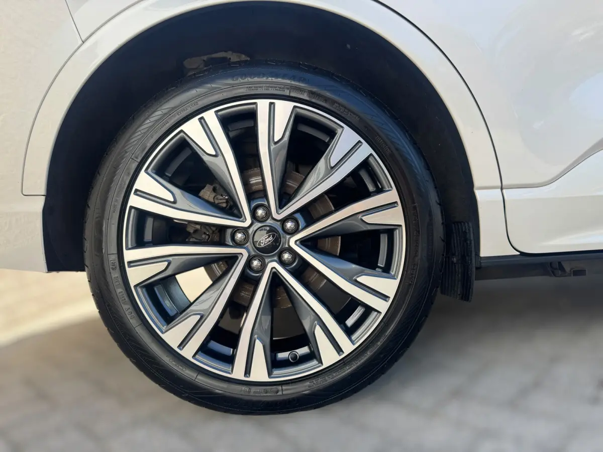 2.5 PHEV ST-Line X Vignale HEAD-UP / PARELMOER / CAMERA / ACC / ECC / WINTERPACK / PANO / 20 INCH / LEDER / ELEKT STOEL