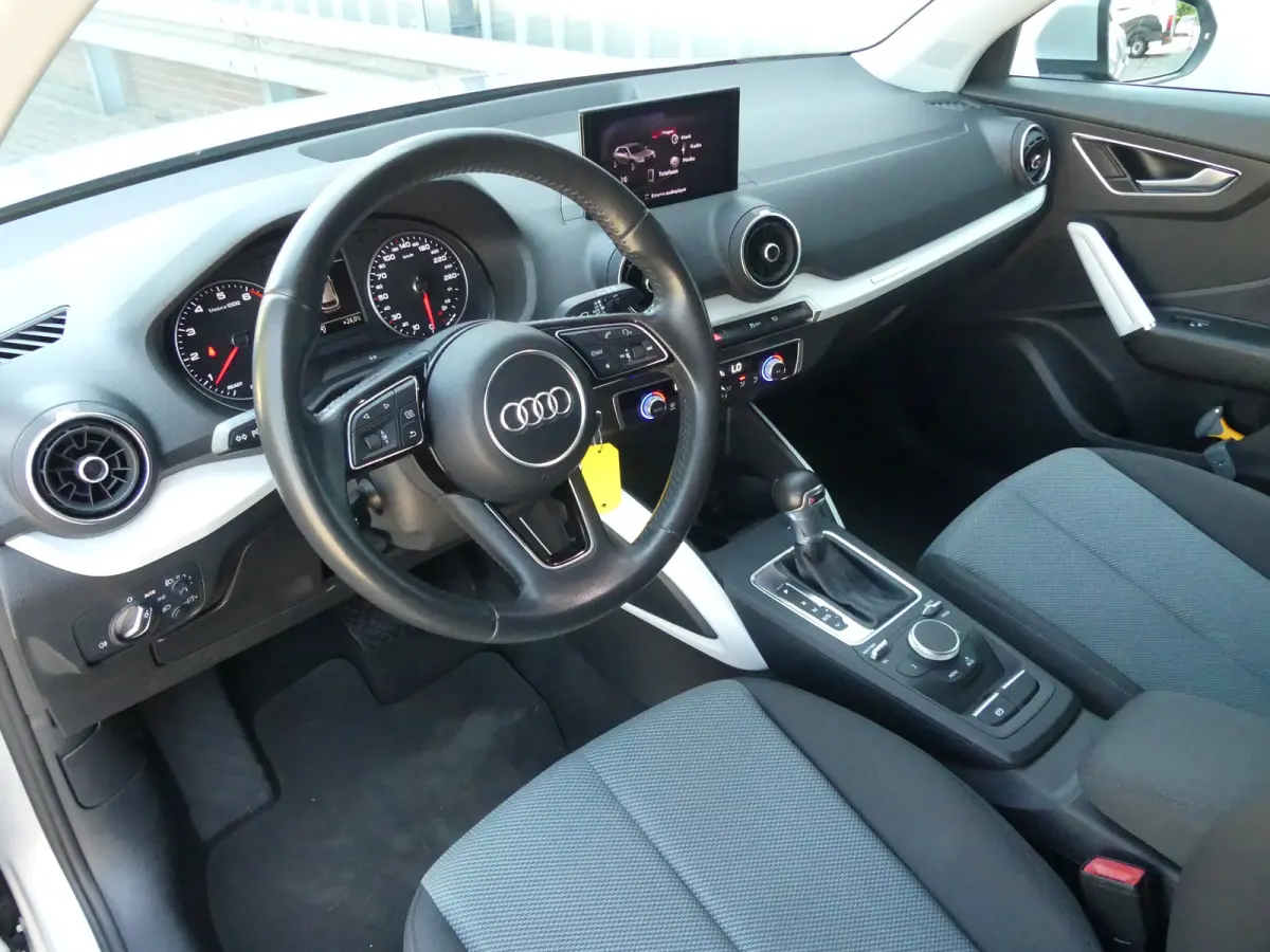 1.4 TFSI CoD Design | CRUISE | NAVI | PARKEERSENSOREN V+A | LMV 19" |