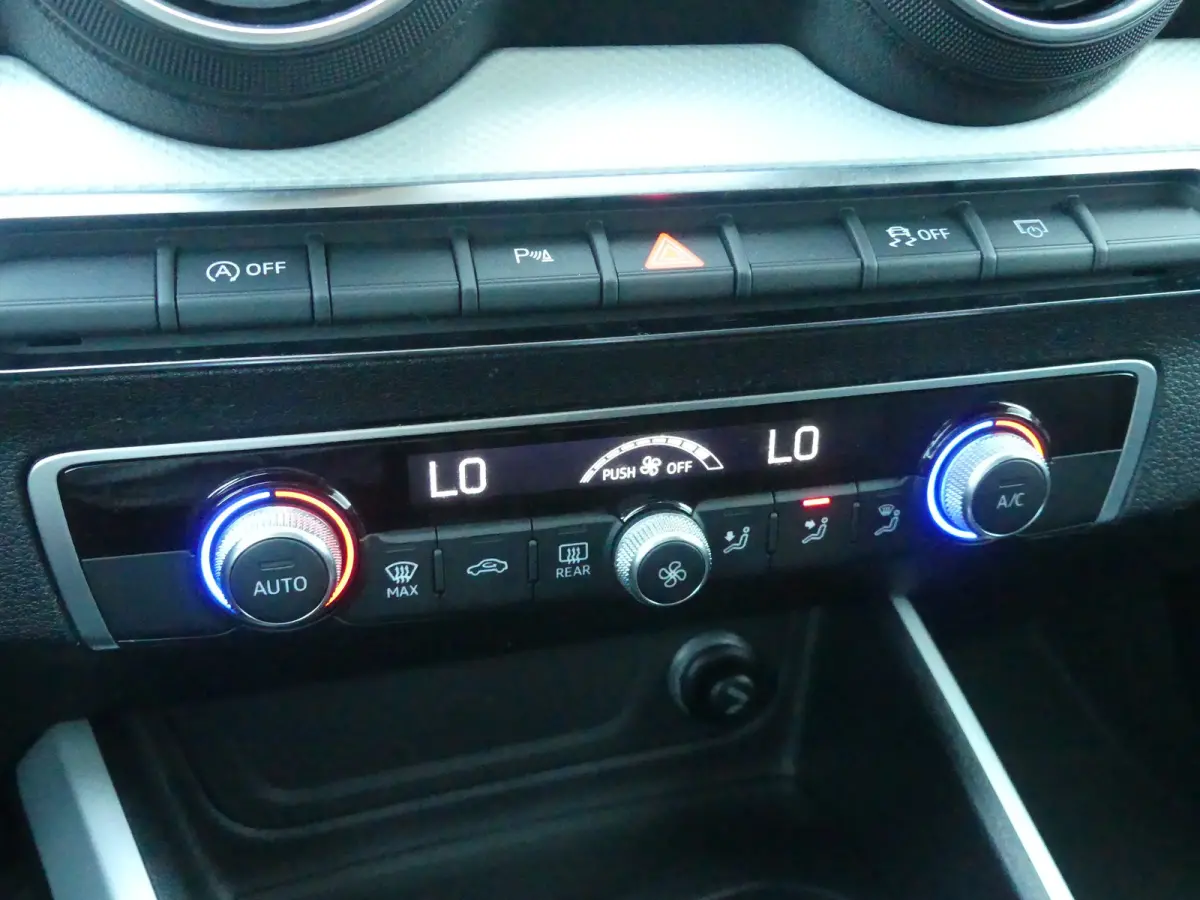 1.4 TFSI CoD Design | TREKHAAK | NAVI | PARKEERSENSOREN V+A | LMV 19" |