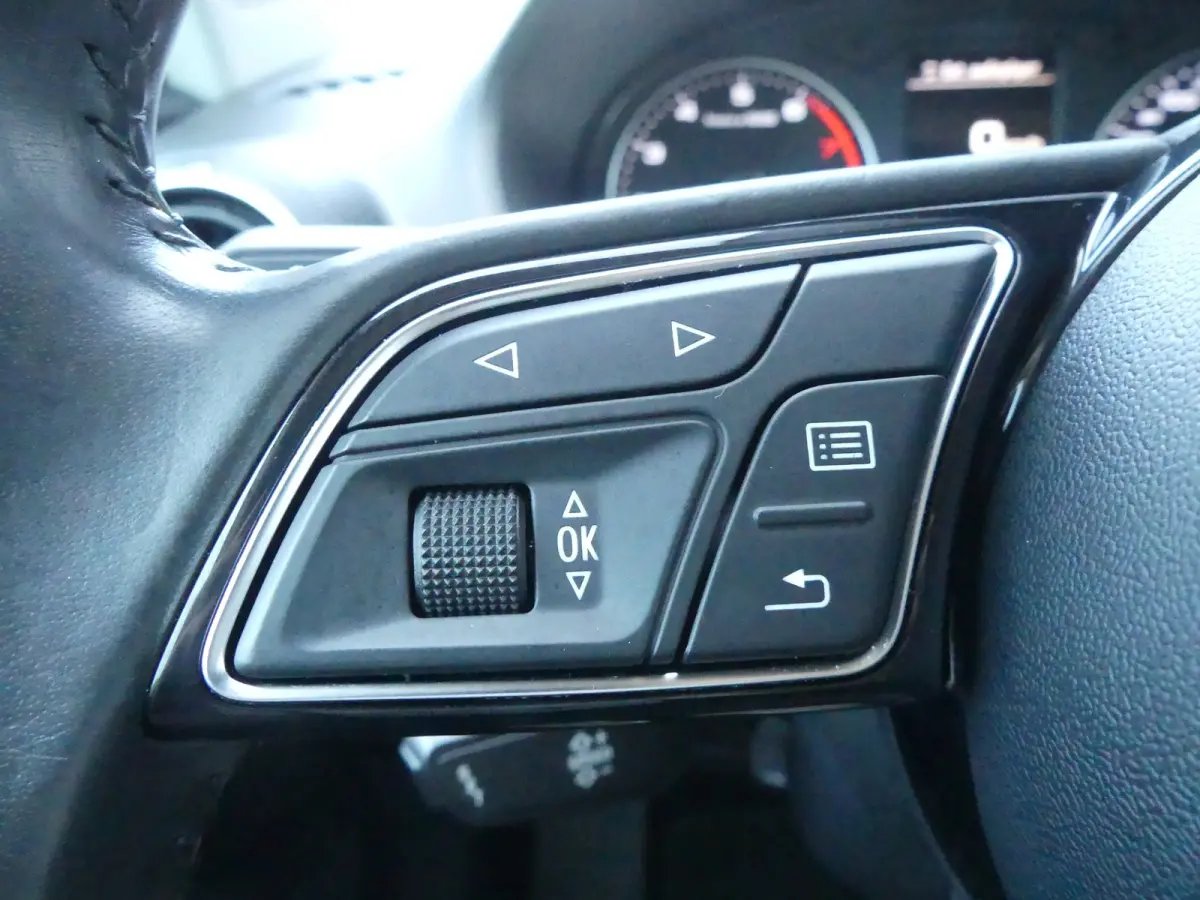 1.4 TFSI CoD Design | TREKHAAK | NAVI | PARKEERSENSOREN V+A | LMV 19" |