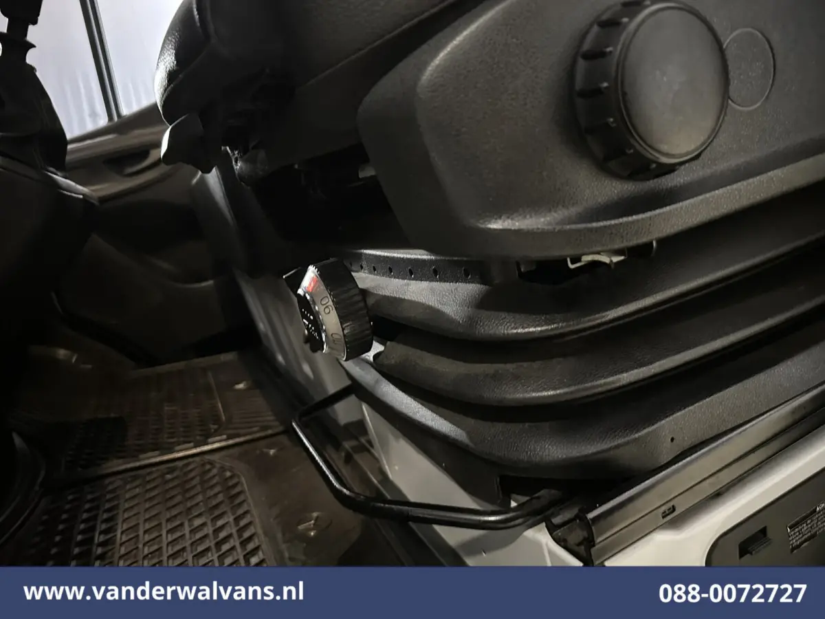 315 CDI 150pk L2H2 Euro6 Airco | Camera | Apple Carplay | Cruisecontrol | Chauffeursstoel Android Auto, Parkeersensoren, Leder, Bijrijdersbank