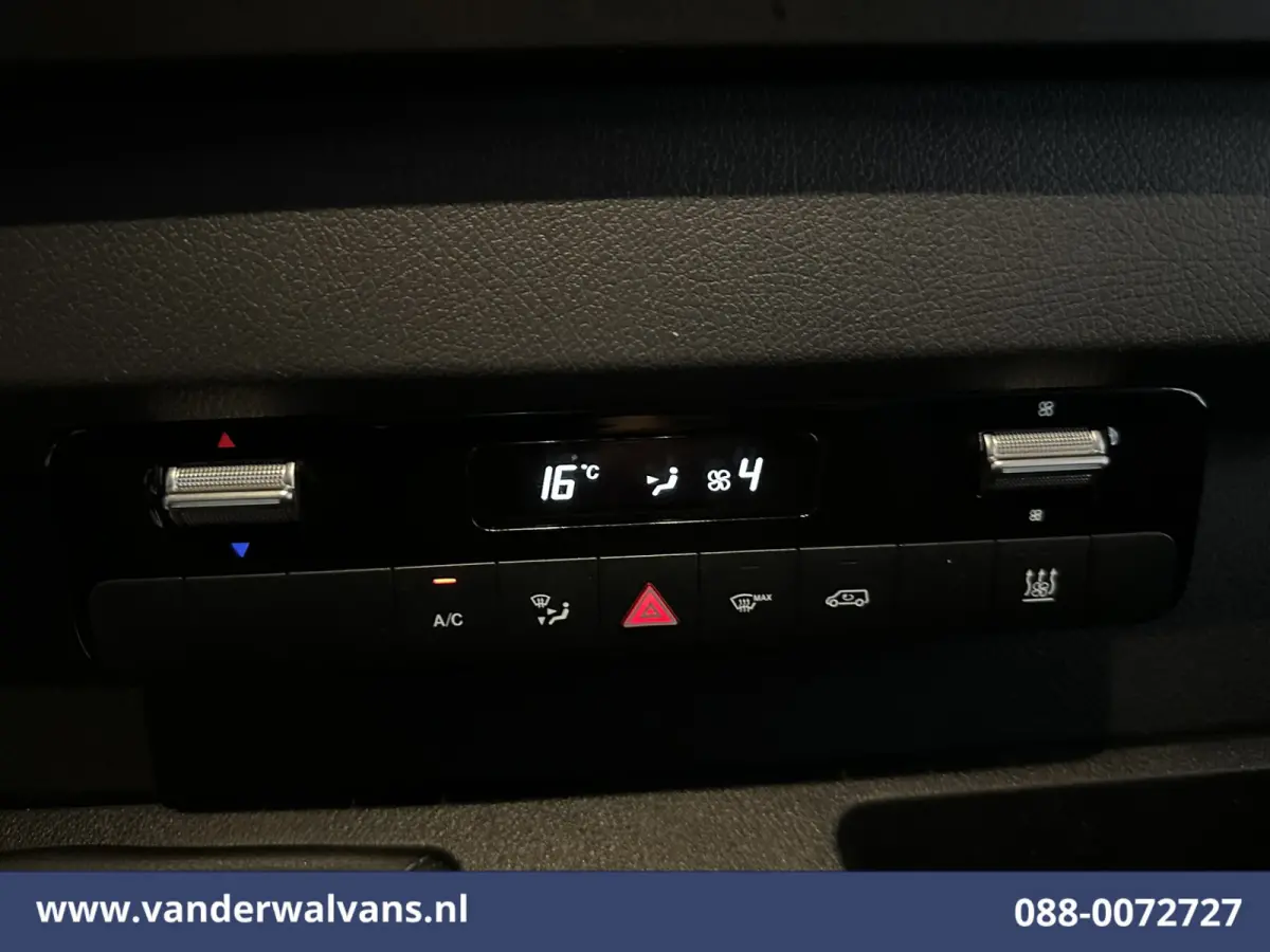 315 CDI 150pk L2H2 Euro6 Airco | Camera | Apple Carplay | Cruisecontrol | Chauffeursstoel Android Auto, Parkeersensoren, Leder, Bijrijdersbank