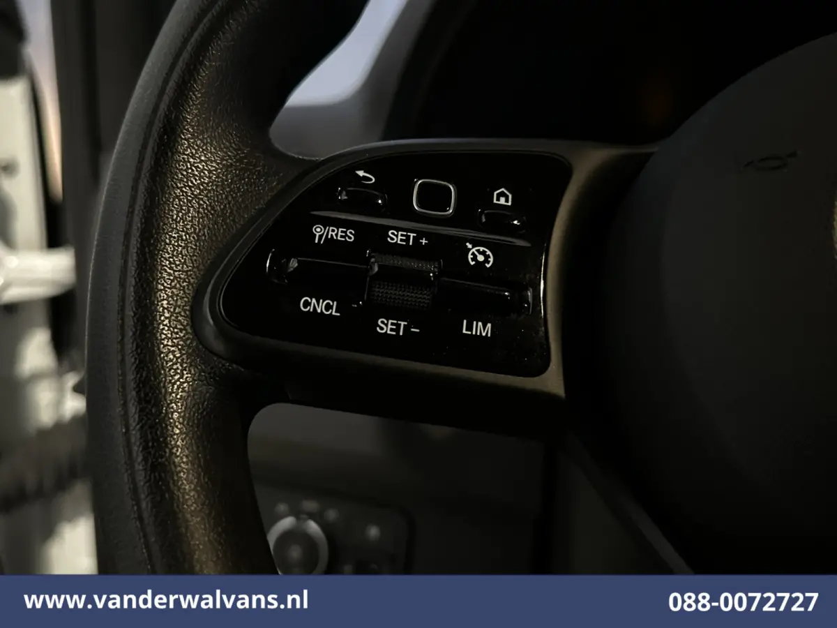 315 CDI 150pk L2H2 Euro6 Airco | Camera | Apple Carplay | Cruisecontrol | Chauffeursstoel Android Auto, Parkeersensoren, Leder, Bijrijdersbank